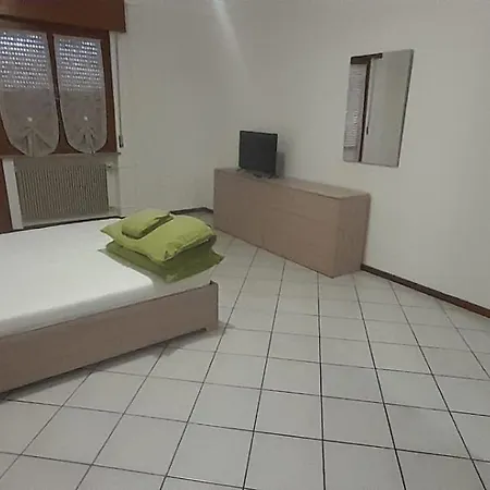 Udine Charme 5-6 Posti Letto Apartman *