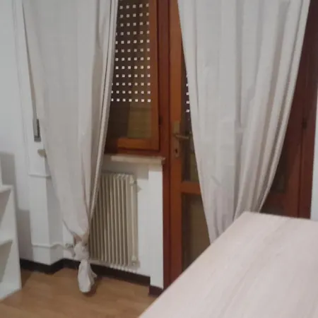 Udine Charme 5-6 Posti Letto Διαμέρισμα *