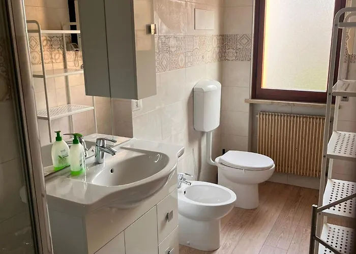 Udine Charme 5-6 Posti Letto Διαμέρισμα *